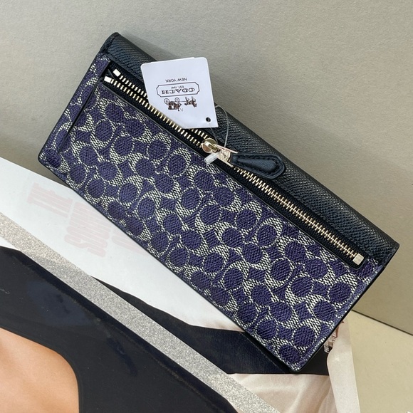 (new+tag) Coach signature monogram classic violet black soft wallet - Picture 14 of 15